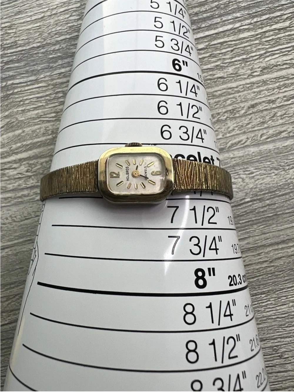 Helbros Ladies Gold-Tone Vintage Wristwatch 17 jewel